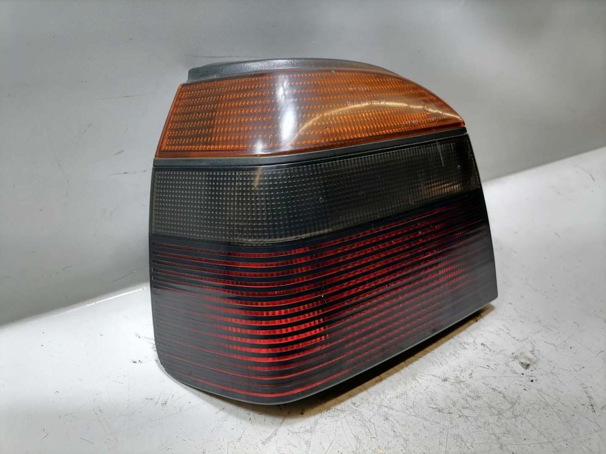 VW Golf 3 Rücklicht Rückleuchte Schlussleuchte links Fließheck schwarz getönt Bj.1997